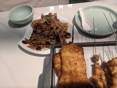 -嗨辣小聚·盘锦河蟹·海鲜烧烤龙虾(盘锦十年好店)