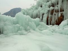 -大平台龙居瀑布旅游区