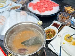 -海鲨湾海鲜会馆(百家湖1912店)