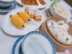-香港百合居(LCM置汇旭辉广场店)