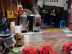 -张记奔吃小面