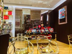 -VENCHI 闻绮(上海佛罗伦萨小镇店)