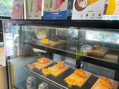 面包甜点陈列柜-麦当劳(南京水西门大街店)