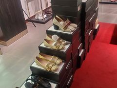 -Gucci(首创奥特莱斯店)