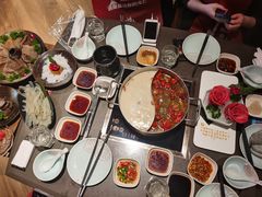 -捞王锅物料理(上海世茂广场店)