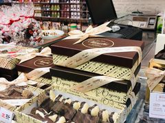 -VENCHI 闻绮(北京国贸商城店)