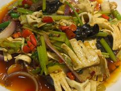 -阆辣荟餐饮(老味道8年·古城店)