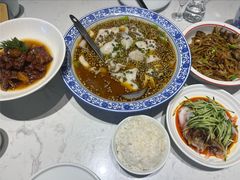 -峨嵋小镇·川菜(勒泰中心店)