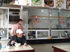 大堂-老西白点心店