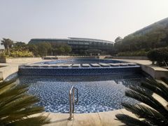 -上海滴水湖皇冠假日酒店