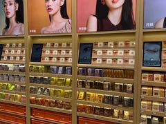 -moody彩瞳(环宇城店)