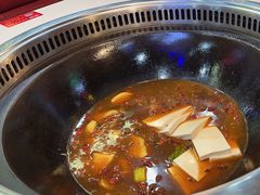 -哈尔滨烧烤·山河村铁锅炖(交大店)