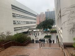 -香港大学