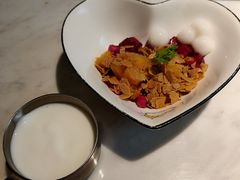 -蜜桃花开·中西融合菜E&W(南长街店)