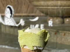 -潮一不贰·法式甜品·生日蛋糕·西式简餐(外滩店)