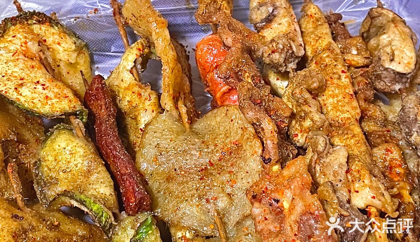 夜宵文化人整点炸串吃吃吧！