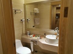 -维也纳酒店(重庆西站巴国城店)