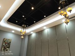 大堂-伊和园清真餐饮