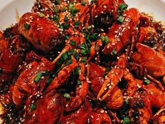 -肥肥虾庄·金牌油焖大虾(杨园滨江时代walk店)