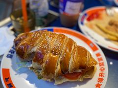 法国白肠牛角包-伯友茶记(中华广场店)