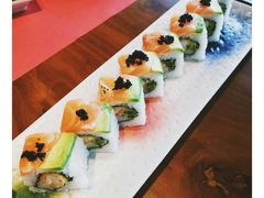 三文鱼牛油果寿司-石葵(锦业时代店)