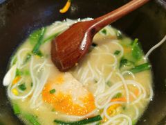 -银米·云南传统过桥米线(双廊黑金冠店)