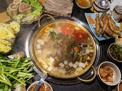 -顶顶汤火牛排火锅·经典铜锅涮肉