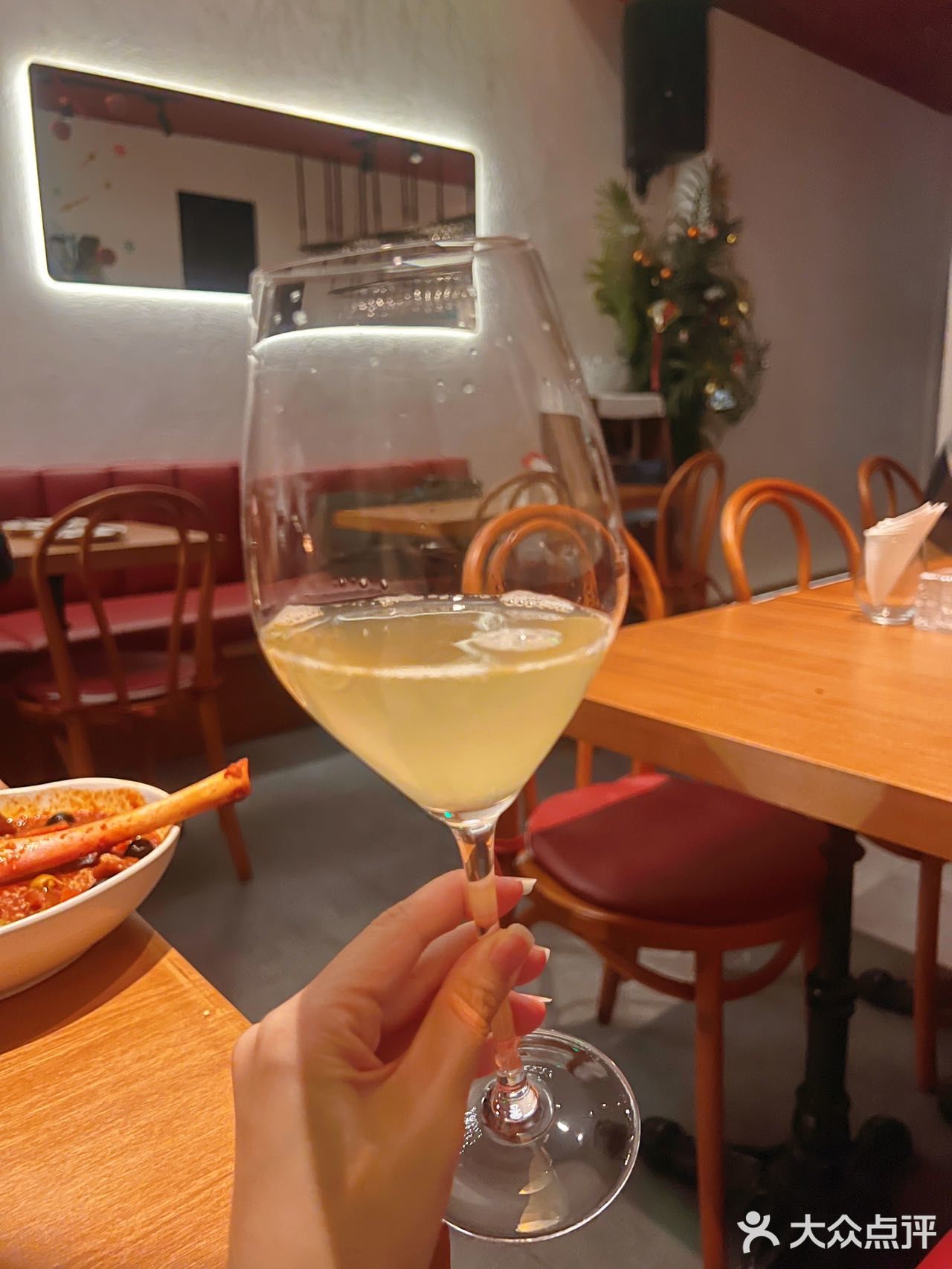 深圳探店|Bisous by WINE LAB 葡萄酒餐酒馆