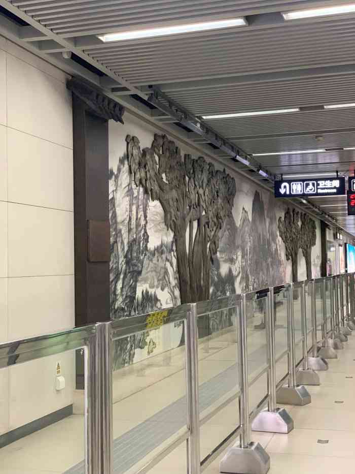 宝通寺(地铁站)-"宝通寺地铁站还是经常过来的,因为旁边就是.