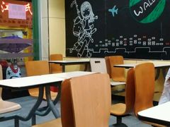 大堂-华莱士·全鸡汉堡(金珠店)