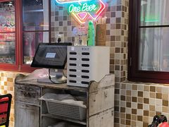 -马路牙子烧烤音乐酒馆(望京店)