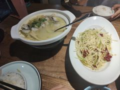 -九锅一堂酸菜鱼(万达广场店)