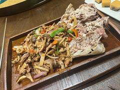 -乡村馕坑肉·烧烤·新疆菜·本地人更爱吃(阿勒泰首店)