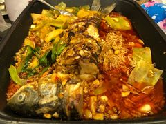 -川渝窈妹纸包鱼·齐齐哈尔烤肉