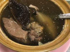 老鸭汤-红大哥水门鸡饭(總店)