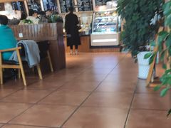 -劳顶笨咖啡(丽水宜家店)