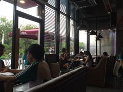 royaltea皇茶-喜茶(广州番禺奥园广场店)