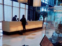 -上海龙之梦万丽酒店