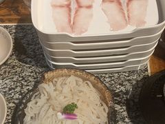 -老牌坊云南鱼豆花火锅(哈西万达店)