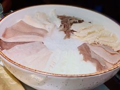 川门毛肚七绝-哥老官重庆美蛙鱼头(龙湖杭州金沙天街店)