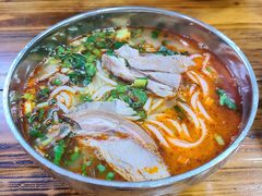 -老味道遵义虾子羊肉粉(兴关路店)