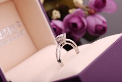 威德1-威德钻石-克拉钻大本营(南京东路店)