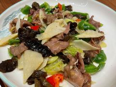 -犇逸·乐山跷脚牛肉·四川现炒(览海店)