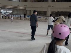 -世纪星滑冰俱乐部(万象城店)