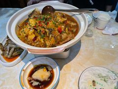 -魏铭鱼头捞饭(晋阳路店)