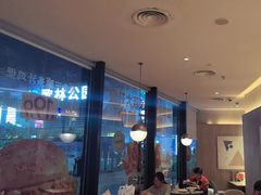 -必胜客(尹山湖歌林公园店)
