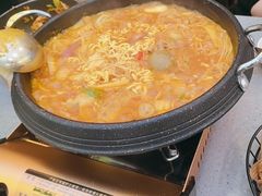 -豚妈妈汤饭·部队锅(南京东路店)