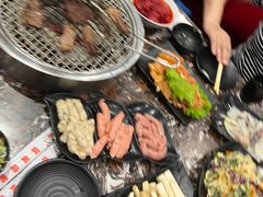 -啊美丽炭火烤肉(滑翔一店)