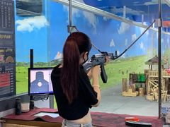 -都市枪神实弹射击俱乐部