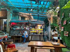 大堂-老宅原住民沙茶面精品小吃(龙头路店)